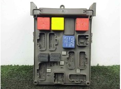 Recambio de caja reles / fusibles para renault laguna ii (bg0) 1.9 dci diesel cat referencia OEM IAM 8200148809-8200004201  