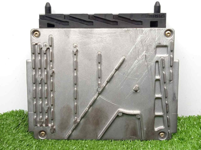 Recambio de centralita motor uce para volvo v70 familiar 2.5 turbodiesel referencia OEM IAM 0281001776-09496667-EDCMSA15831-28SA