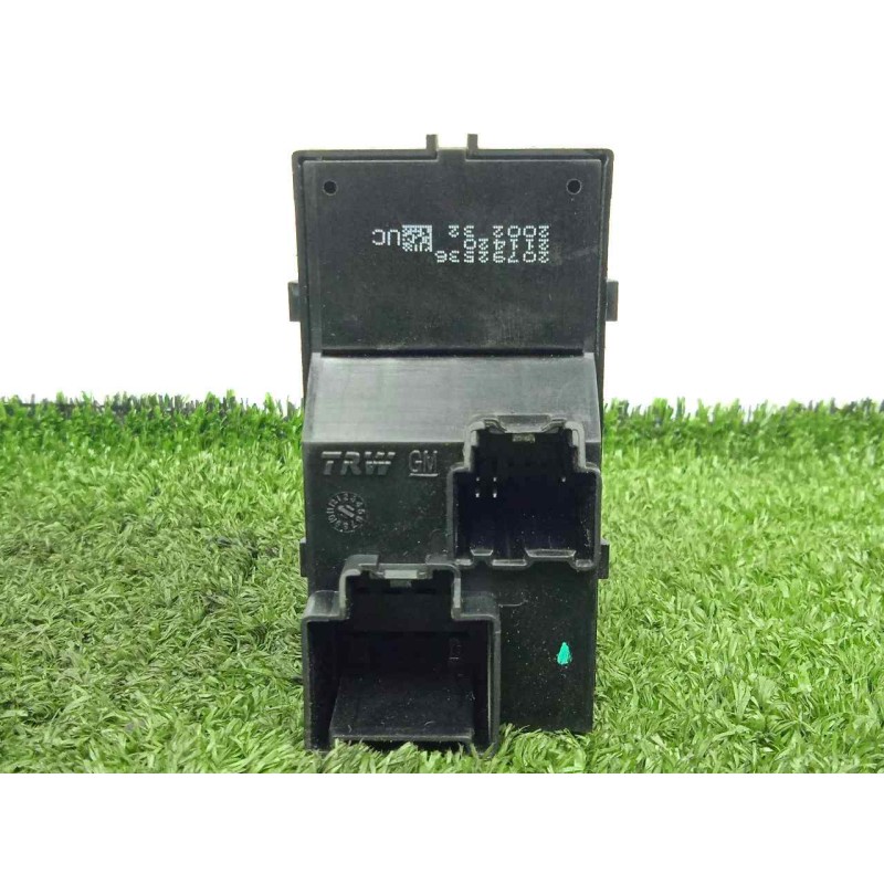 Recambio de mando elevalunas delantero derecho para chevrolet cruze 1.6 cat referencia OEM IAM 20792536  