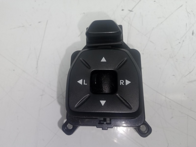 Recambio de mando retrovisor para hyundai ix35 1.7 crdi cat referencia OEM IAM   