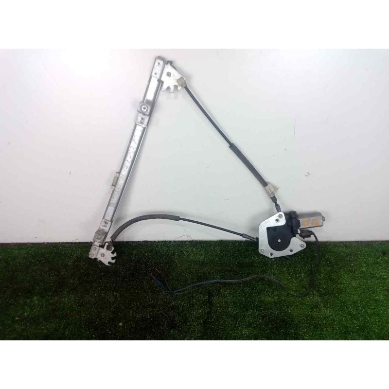 Recambio de elevalunas delantero izquierdo para renault clio ii fase i (b/cbo) 1.2 alize referencia OEM IAM D334600-454500017 EL