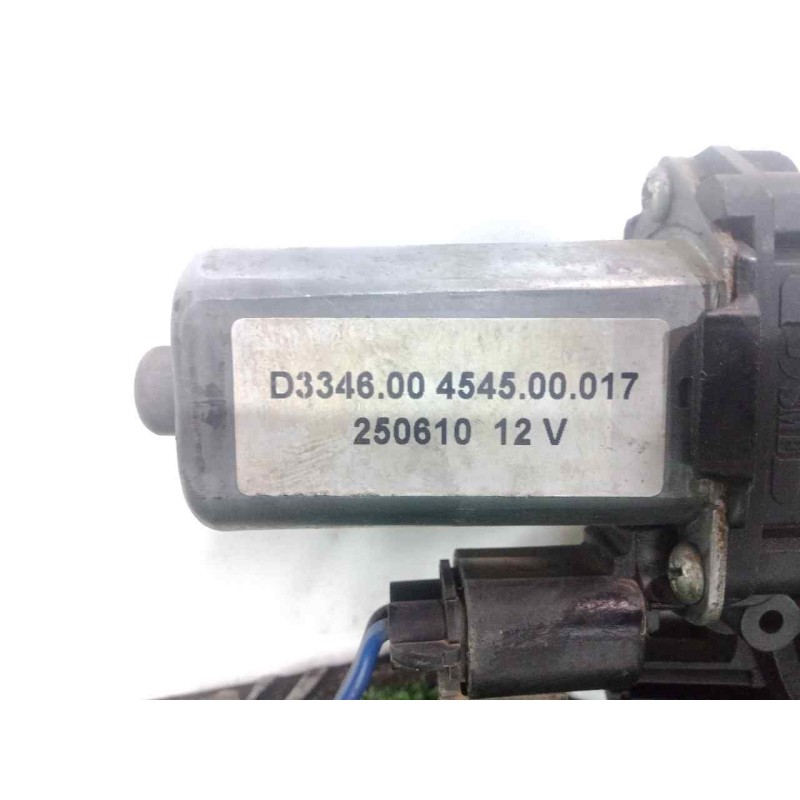 Recambio de elevalunas delantero izquierdo para renault clio ii fase i (b/cbo) 1.2 alize referencia OEM IAM D334600-454500017 EL