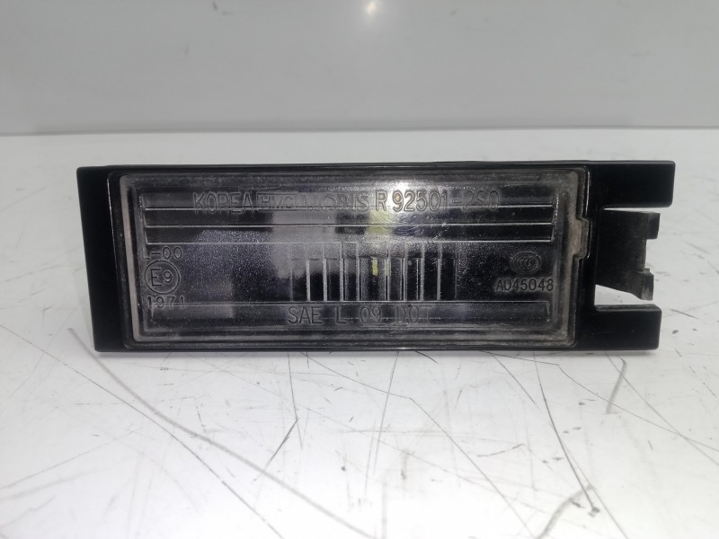 Recambio de piloto matricula para hyundai ix35 1.7 crdi cat referencia OEM IAM  DERECHA 