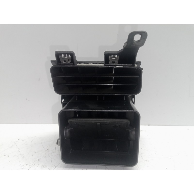 Recambio de rejilla aireadora para volkswagen touran (1t1) 2.0 tdi referencia OEM IAM 1T0819703A  