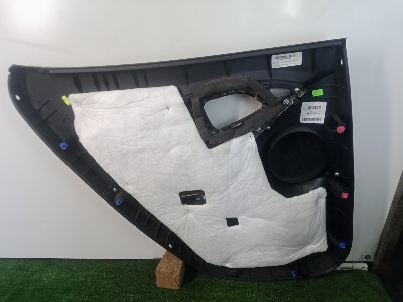 Recambio de guarnecido puerta trasera derecha para hyundai ix35 1.7 crdi cat referencia OEM IAM   