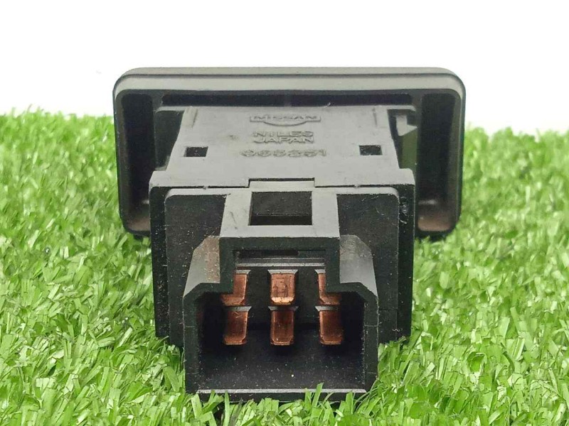 Recambio de interruptor para nissan terrano/terrano.ii (r20) 2.7 turbodiesel referencia OEM IAM 253700F000-065251  