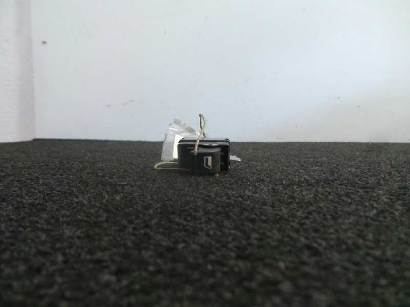 Recambio de mando elevalunas delantero derecho para peugeot 307 (s1) 2.0 hdi cat referencia OEM IAM 0  