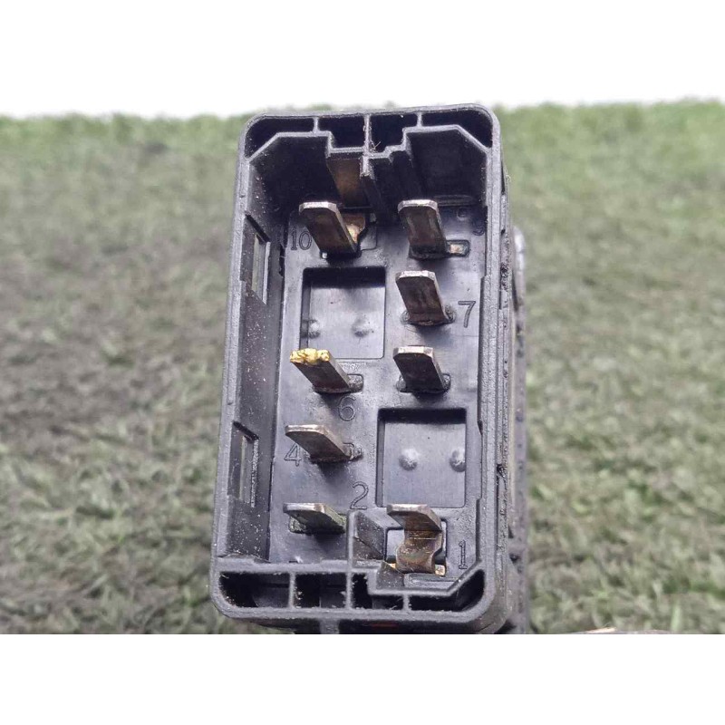 Recambio de mando elevalunas delantero derecho para renault midlum 4.8 diesel referencia OEM IAM 5010589806  