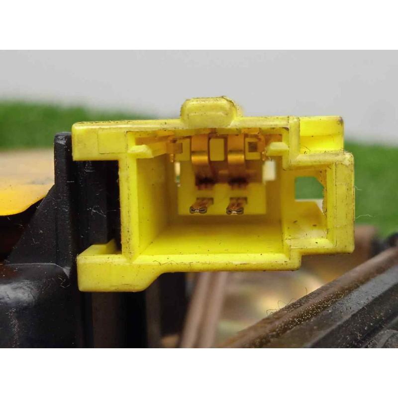 Recambio de airbag delantero izquierdo para nissan terrano/terrano.ii (r20) 2.7 turbodiesel referencia OEM IAM 98510AV600  