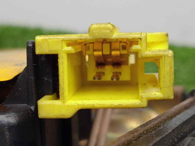 Recambio de airbag delantero izquierdo para nissan terrano/terrano.ii (r20) 2.7 turbodiesel referencia OEM IAM 98510AV600  