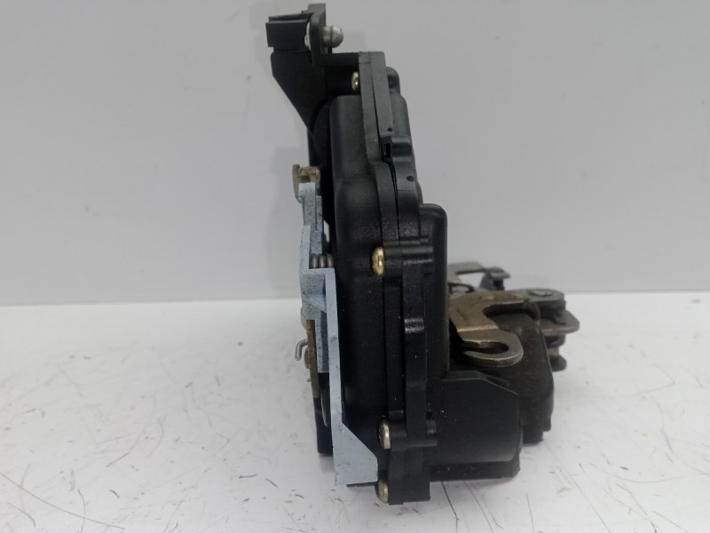 Recambio de cerradura puerta delantera derecha para volkswagen touran (1t1) 2.0 tdi referencia OEM IAM 3D1837016  