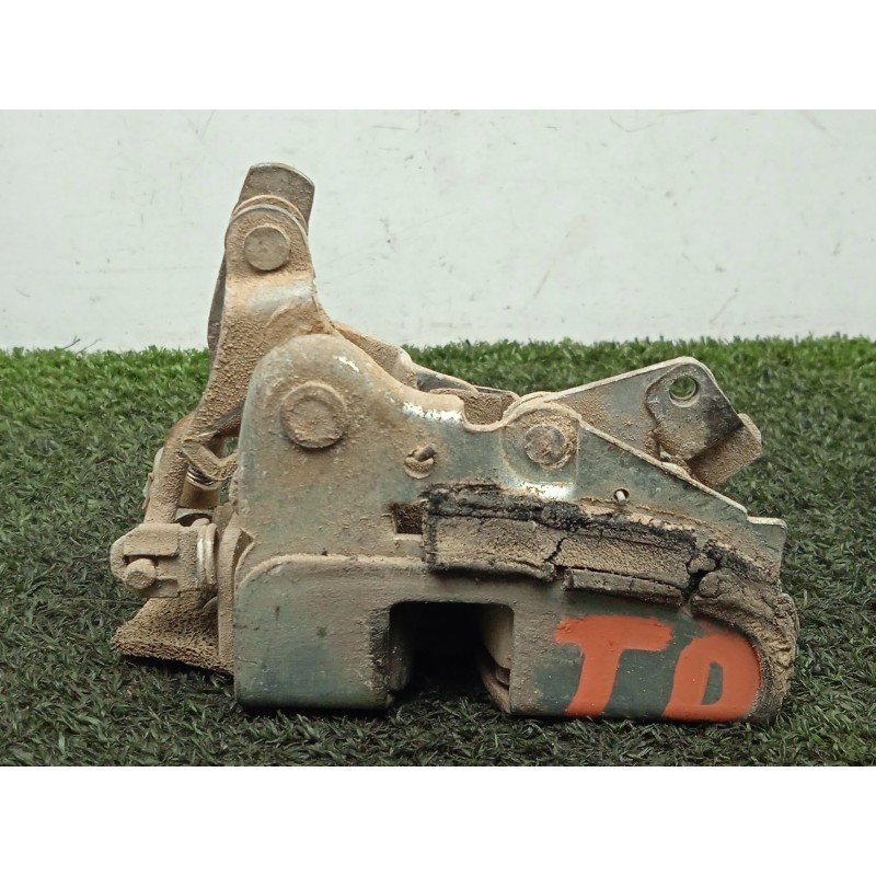 Recambio de cerradura puerta trasera derecha para mitsubishi pajero 2.5 td referencia OEM IAM SINREFERENCIA  