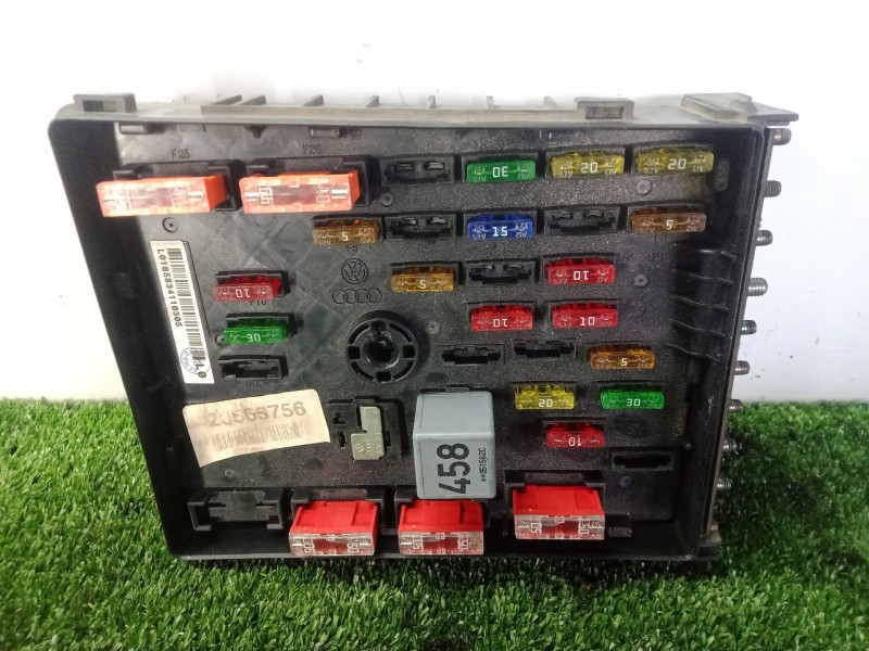 Recambio de caja reles / fusibles para volkswagen passat berlina (3c2) 2.0 tdi referencia OEM IAM 3C09712490  