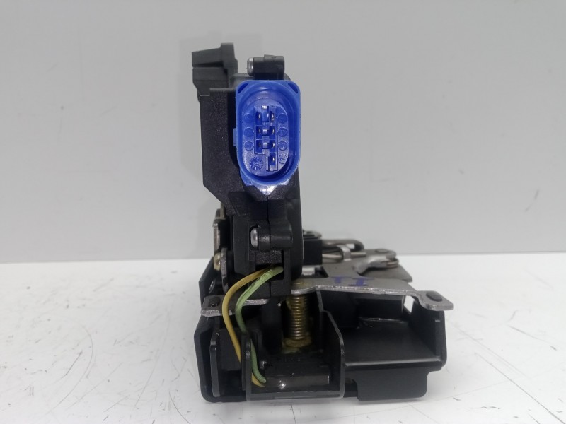 Recambio de cerradura puerta trasera izquierda para volkswagen touran (1t1) 2.0 tdi referencia OEM IAM 7L0839015  