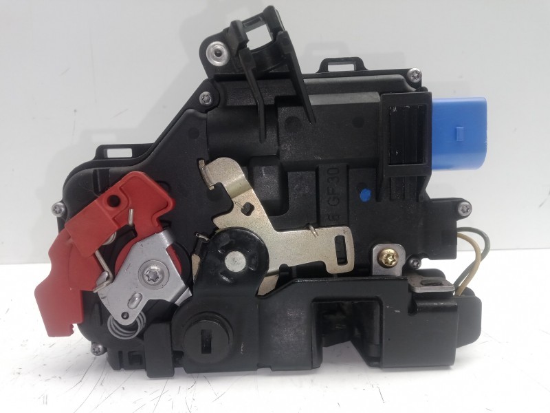 Recambio de cerradura puerta trasera izquierda para volkswagen touran (1t1) 2.0 tdi referencia OEM IAM 7L0839015  