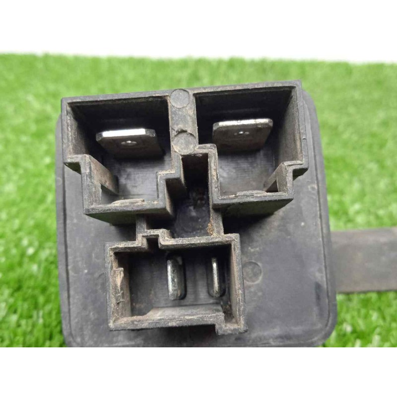 Recambio de caja precalentamiento para nissan terrano/terrano.ii (r20) 2.7 turbodiesel referencia OEM IAM 25230G2400  