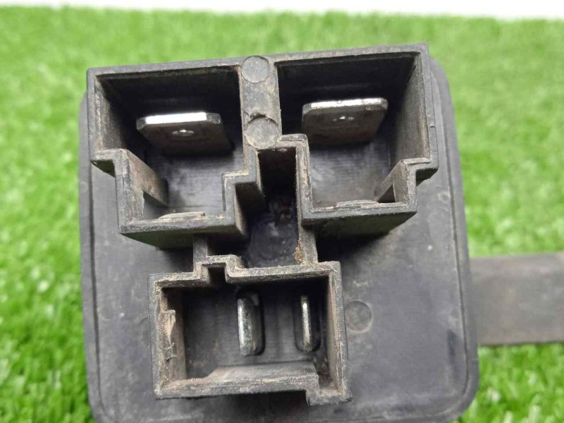 Recambio de caja precalentamiento para nissan terrano/terrano.ii (r20) 2.7 turbodiesel referencia OEM IAM 25230G2400  