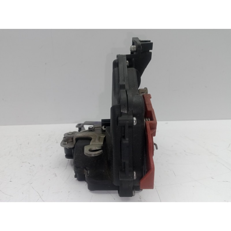 Recambio de cerradura puerta trasera izquierda para volkswagen touran (1t1) 2.0 tdi referencia OEM IAM 7L0839015  