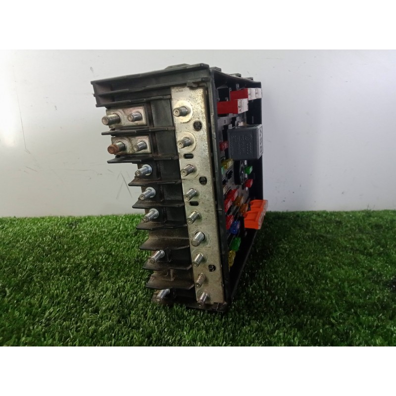 Recambio de caja reles / fusibles para volkswagen passat berlina (3c2) 2.0 tdi referencia OEM IAM 3C09712490  