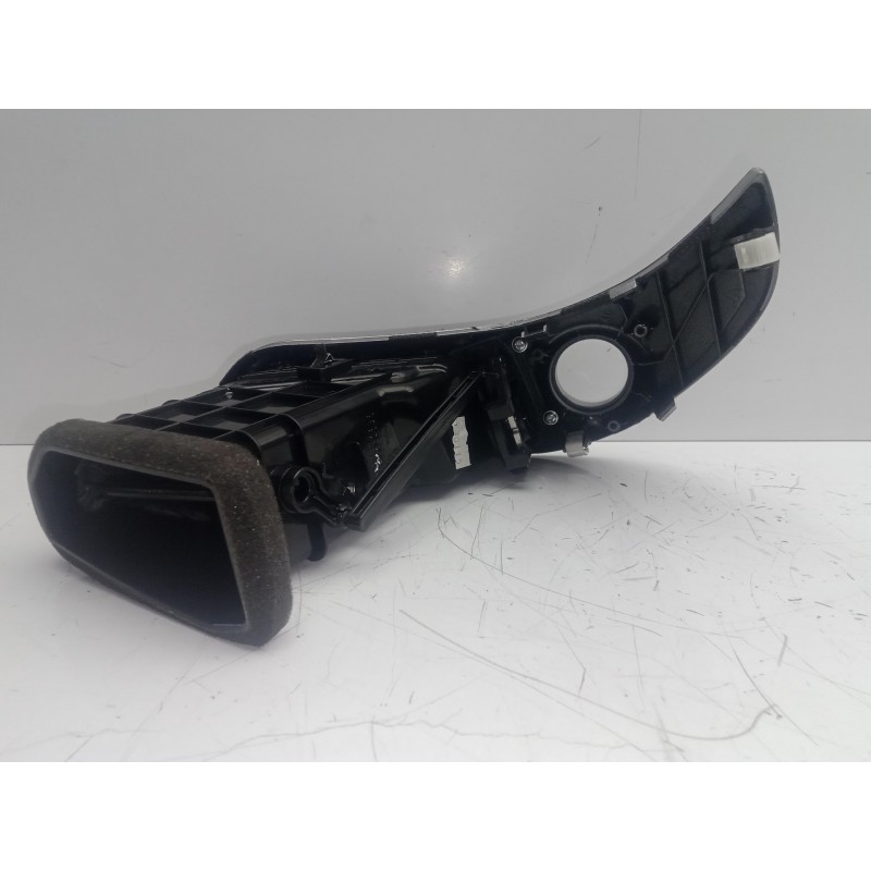 Recambio de aireador delantero central para hyundai ix35 1.7 crdi cat referencia OEM IAM 974102S000 CENRTAL.IZQUIERDO 