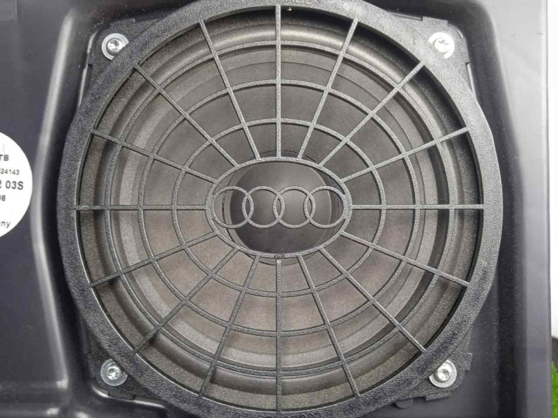 Recambio de sistema audio / radio cd para audi a4 avant (8e) 2.0 tdi referencia OEM IAM 8E9035382-8E903538203S  