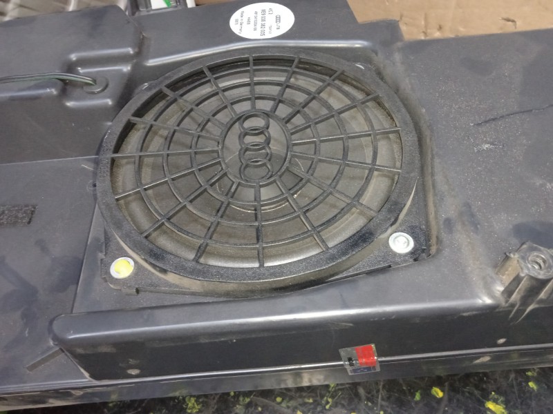 Recambio de sistema audio / radio cd para audi a4 avant (8e) 2.0 tdi referencia OEM IAM 8E9035382-8E903538203S  