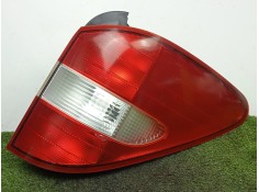 Recambio de piloto trasero derecho para ssangyong rodius 2.7 turbodiesel cat referencia OEM IAM 8860221  