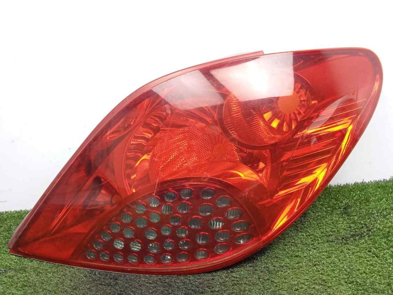 Recambio de piloto trasero derecho para peugeot 207 1.4 hdi referencia OEM IAM SINREFERENCIA 07-09 