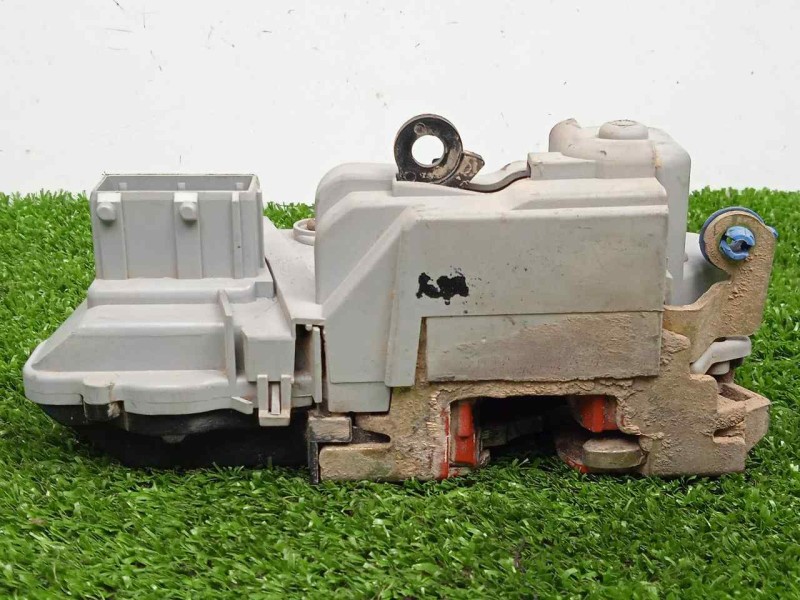 Recambio de cerradura puerta delantera izquierda para citroën berlingo 1.9 diesel referencia OEM IAM SINREFERENCIA 96-08 - ENCHU