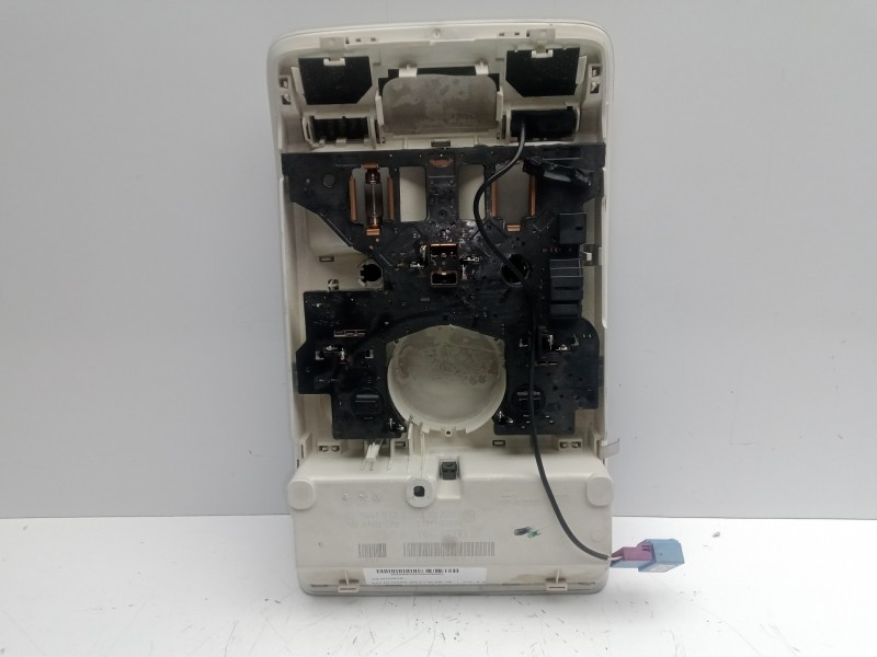 Recambio de luz interior para audi a5 coupe (8t) 2.7 v6 24v tdi referencia OEM IAM 8T0947135B  