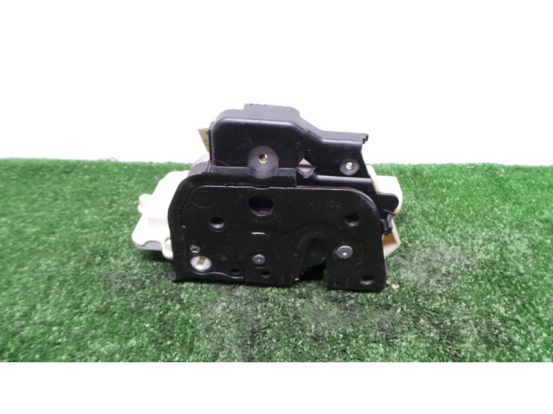 Recambio de cerradura puerta trasera derecha para audi a4 avant (8e) 2.0 tdi referencia OEM IAM SINREFERENCIA 7.PINES 