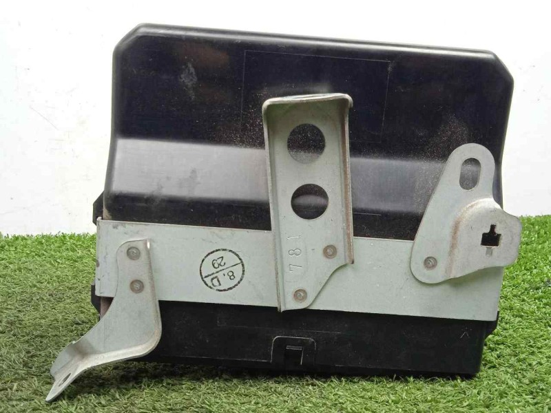 Recambio de centralita abs para lexus is200 (gxe10) sport cross referencia OEM IAM 8954053210-0794008830  