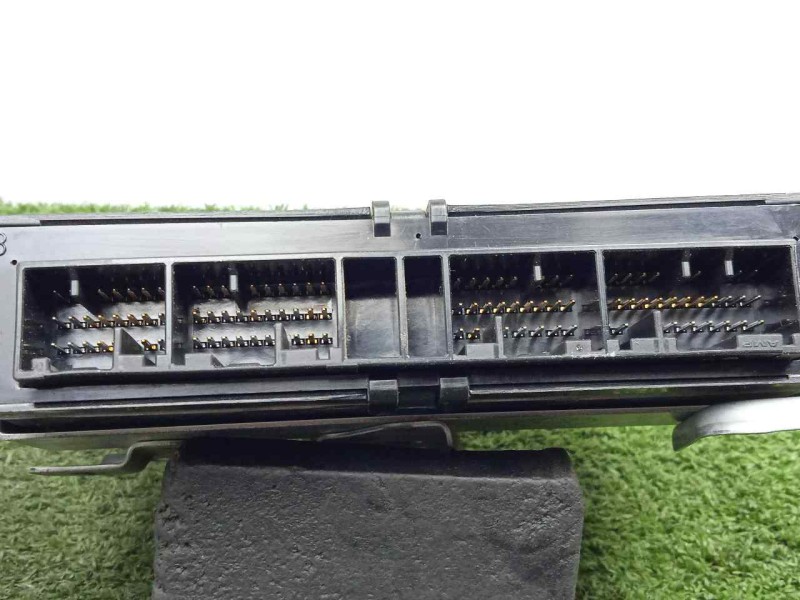 Recambio de centralita abs para lexus is200 (gxe10) sport cross referencia OEM IAM 8954053210-0794008830  