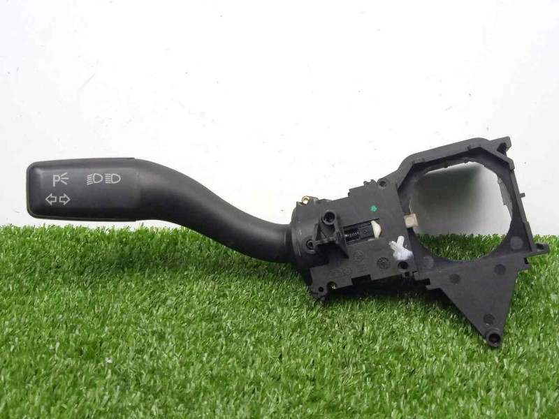 Recambio de mando luces para audi a4 avant (8e) 2.0 tdi referencia OEM IAM 4E0953513A  