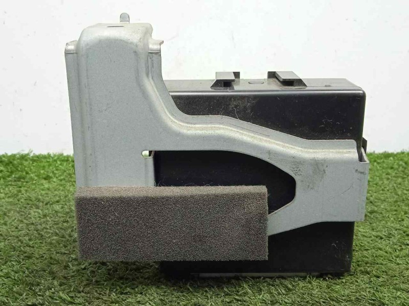 Recambio de modulo electronico para lexus is200 (gxe10) sport cross referencia OEM IAM 8973053080-2370002730  