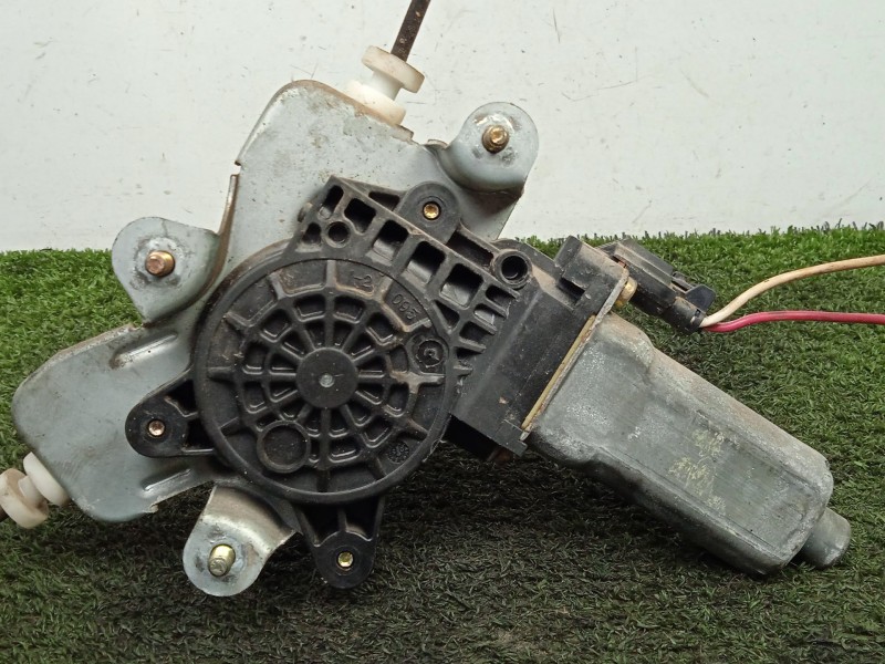 Recambio de elevalunas trasero izquierdo para ssangyong rodius 2.7 turbodiesel cat referencia OEM IAM SINREFERNCIA CON.MOTOR ELE