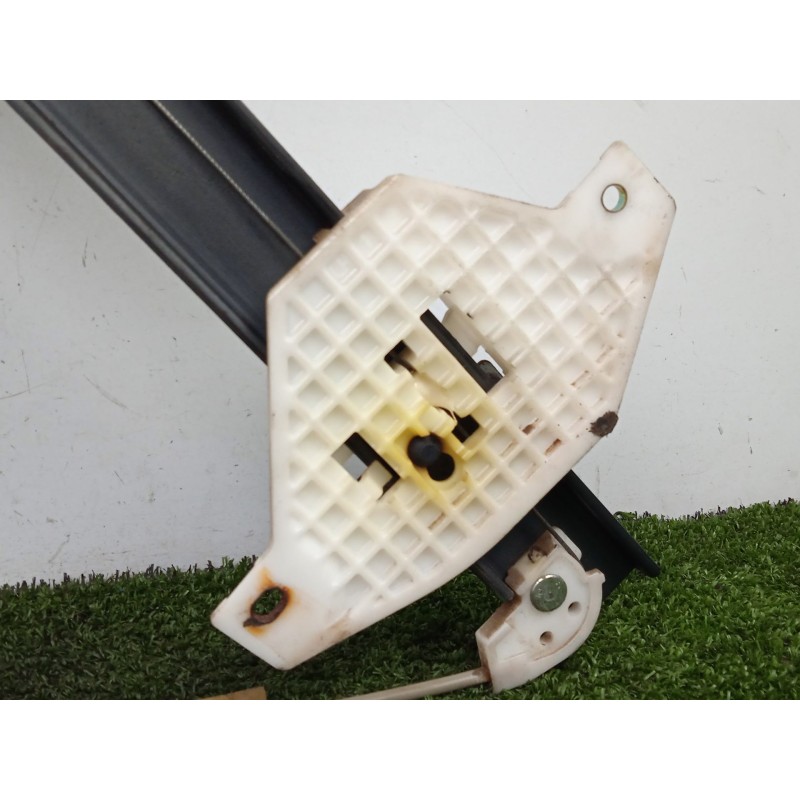 Recambio de elevalunas trasero izquierdo para ssangyong rodius 2.7 turbodiesel cat referencia OEM IAM SINREFERNCIA CON.MOTOR ELE