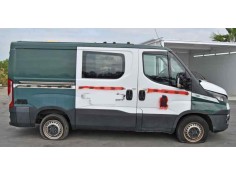 Recambio de puerta delantera derecha para iveco daily furgón 2.3 diesel cat referencia OEM IAM  14-24 