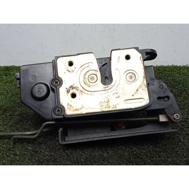 Recambio de cerradura puerta delantera izquierda para ssangyong rodius 2.7 turbodiesel cat referencia OEM IAM SINREFERENCIA 5.PI