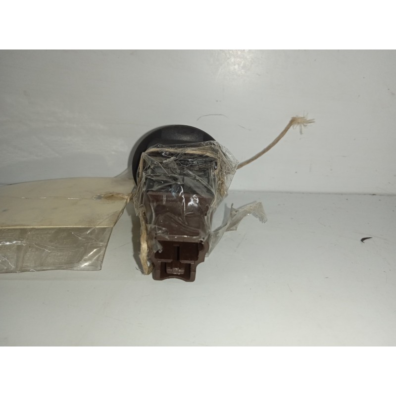 Recambio de interruptor para renault scenic iii grand dynamique referencia OEM IAM 8200169589D-681995427R  