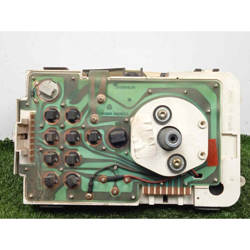 Recambio de cuadro instrumentos para seat marbella 0.9 cat referencia OEM IAM 19691701-39927320  