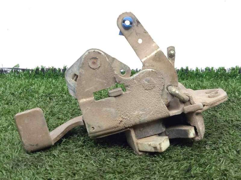 Recambio de cerradura puerta delantera izquierda para seat marbella 0.9 cat referencia OEM IAM  MECANICA 