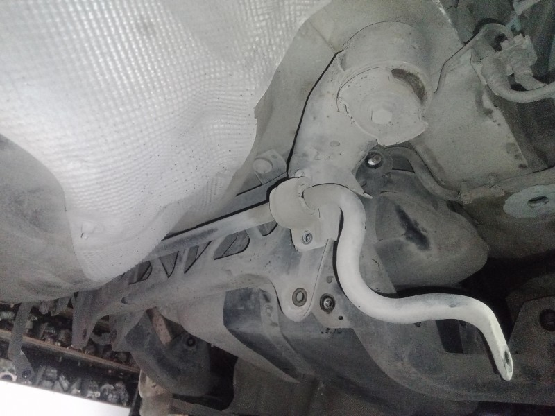 Recambio de barra estabilizadora trasera para audi a5 coupe (8t) 2.7 v6 24v tdi referencia OEM IAM   