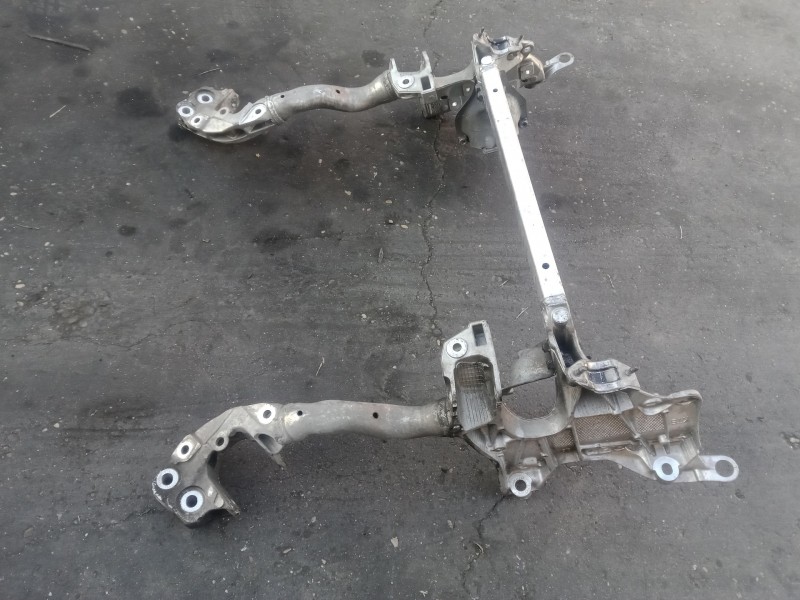 Recambio de puente delantero para audi a5 coupe (8t) 2.7 v6 24v tdi referencia OEM IAM   