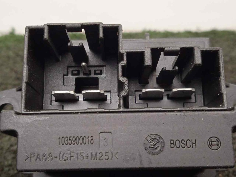 Recambio de resistencia calefaccion para opel insignia sports tourer 2.0 16v cdti referencia OEM IAM 13503201  