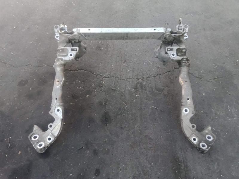 Recambio de puente delantero para audi a5 coupe (8t) 2.7 v6 24v tdi referencia OEM IAM   