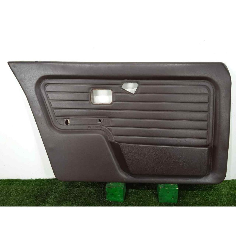 Recambio de guarnecido puerta delantera izquierda para bmw serie 3 berlina (e30) 1.6 referencia OEM IAM   