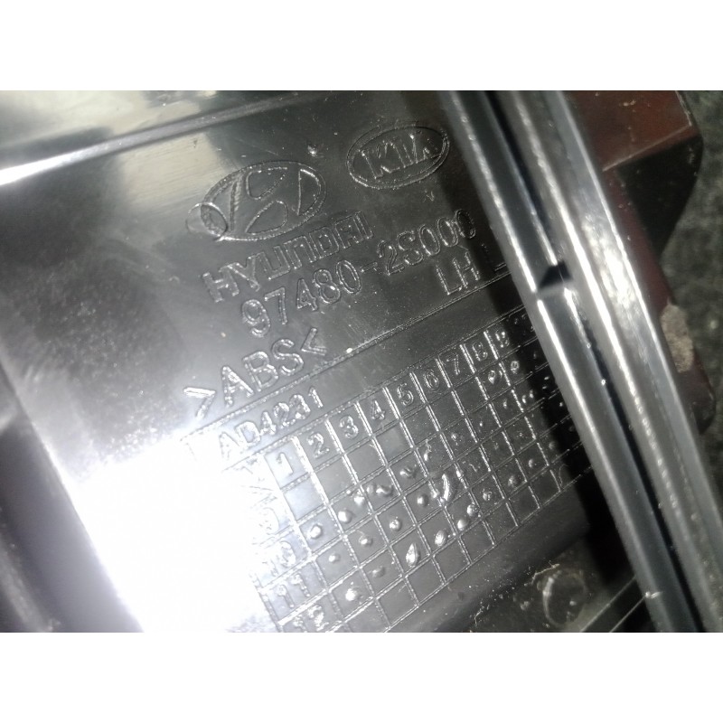 Recambio de aireador delantero izquierdo para hyundai ix35 1.7 crdi cat referencia OEM IAM 974802S000  