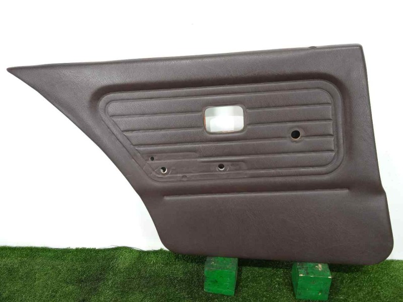 Recambio de guarnecido puerta trasera izquierda para bmw serie 3 berlina (e30) 1.6 referencia OEM IAM   
