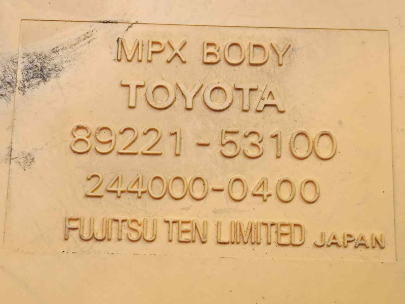 Recambio de modulo electronico para lexus is200 (gxe10) sport cross referencia OEM IAM 8922153100-2440000400  